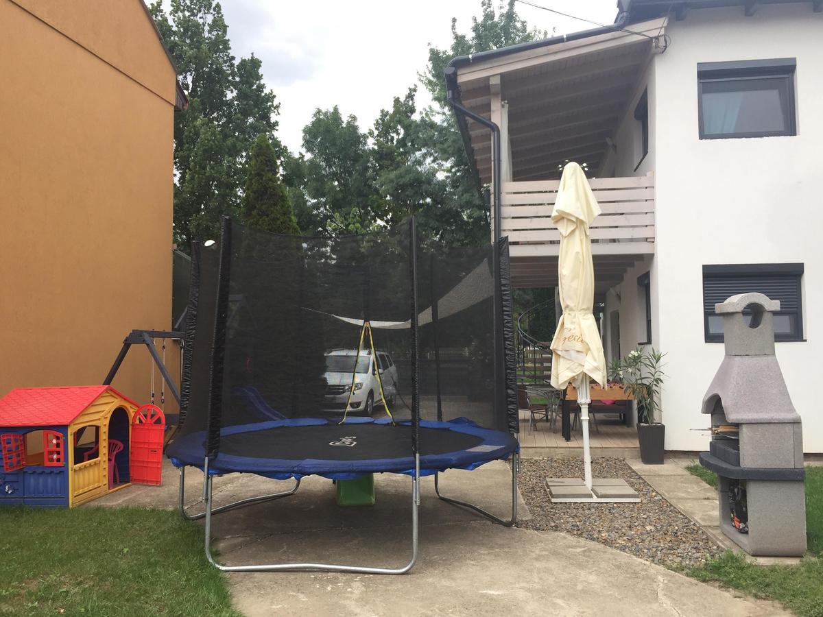 Sunrise Apartment Hajdúszoboszló Zewnętrze zdjęcie